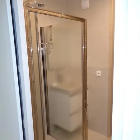 Studio Prive Regina Apartment *